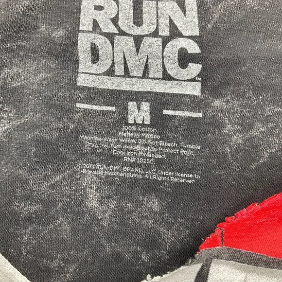 NWOT RUN DMC TOUGHER THAN LEATHER ACID WASH T SHIRT - Picture 4 of 4